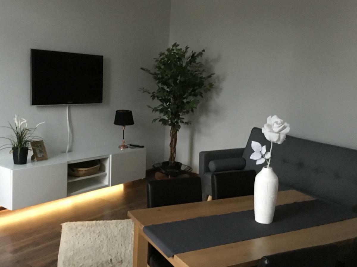 Marzec Apartamenty Gniezno Exterior foto
